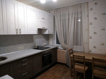 2-к квартира, 53 м², 7/14 эт.