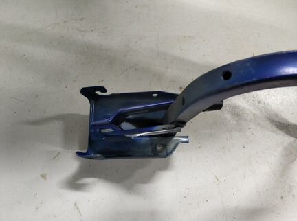 Петля крышки багажника правая Chevrolet Lanos