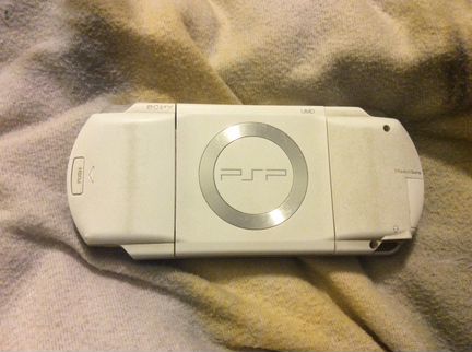 PSP 2008 + карта памяти 32 гб