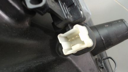 Стеклоподъемник электрический левый передний Nissa