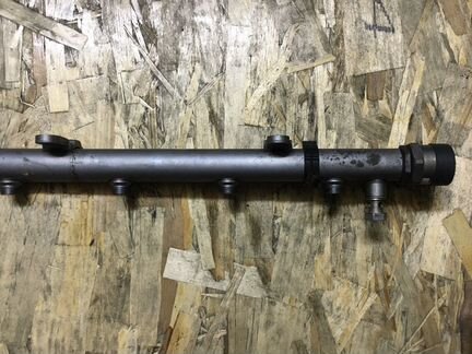 Топливная рампа VAG 057130090L