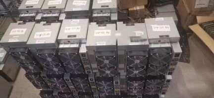 Bitmain S17+ (73 th/s) (б/у)