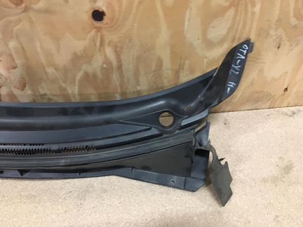 Жабо дворников Mitsubishi Outlander XL