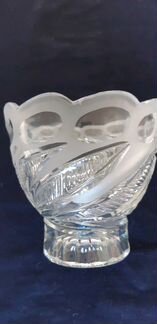 Хрустальные вазы 3 штуки