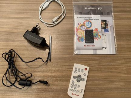 Цифровая фоторамка transcend PF830