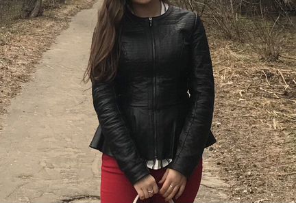 Кожаная куртка с баской