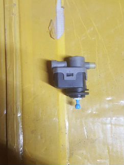 Корректор фары левый Tiida C11 2007 - 2014