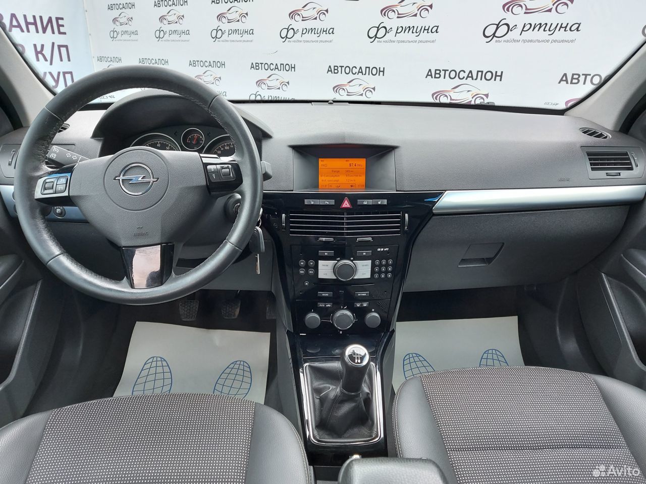 Комплектация cosmo opel. Opel Astra h GTC комплектация Cosmo. Opel Astra h 1.8 Cosmo. Opel Astra h Cosmo комплектация.