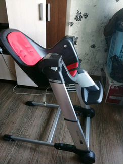 Стульчик. Очень удобный. Разное положение спинки