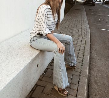 Джинсы клёш 