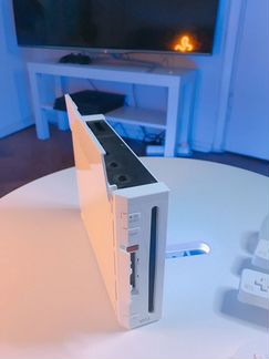 Приставка Nintendo Wii