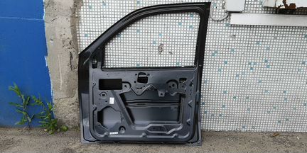 Дверь передняя правая Chevrolet Trailblazer 01-12