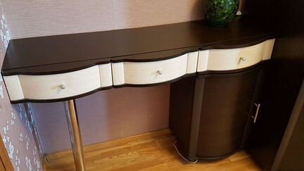 Туалетный столик