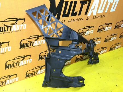 Кронштейн бампера передний правый Mercedes E-Class