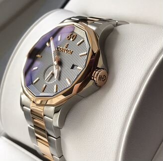 Новые. Corum Admiral Cup Gold 42мм