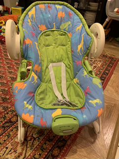 Шезлонг детский