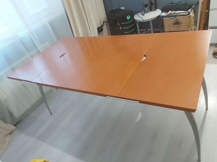 Итальянский обеденный стол ф. Bonaldo