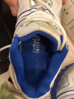 Кроссовки adidas 32