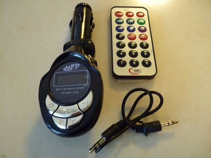 Автомобильный USB-SD-AUX-MP3 радиотрансмиттер