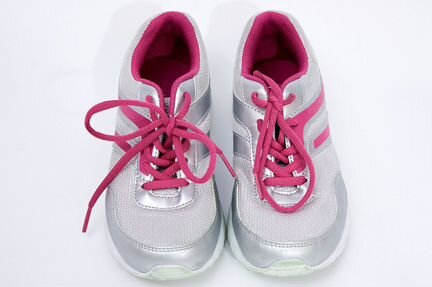 Кроссовки для девочки