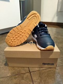 Reebok classic кроссовки детские новые 31