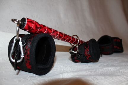 Подвес для рук и ног, наручники