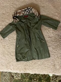 Плащ женский оригинал,размер 40,в отличном состоян