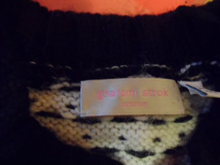 Свитер шерстяной