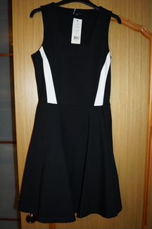 Armani French Connection Caractere платья