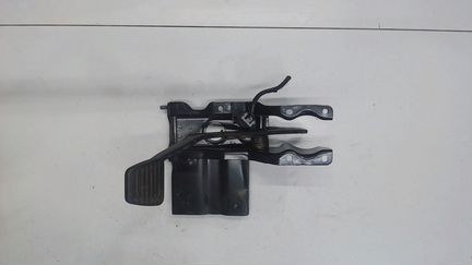 Педаль Mitsubishi Fuso Canter, 2013