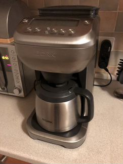 Кофемашина Bork c 600