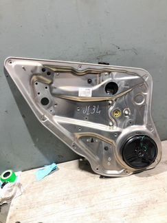 Стеклоподъемник задний левый Mercedes-Benz C-Class