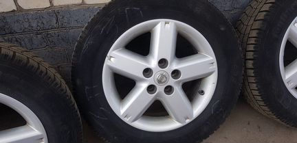 Колёса Nissan Xtrail литые диски зимняя резина