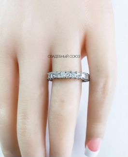 Золотое обручальное кольцо с брил. 2.3 ct