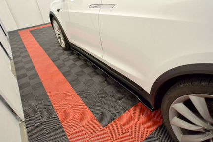 Накладки под пороги Tesla Model Х Maxton Design