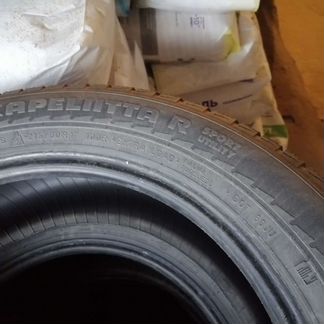 Nokian hapelita 215.60 r17