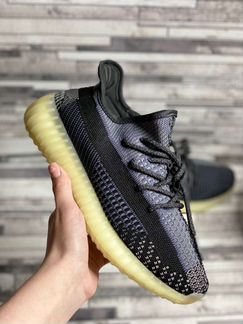 Кроссовки Adidas Yeezy Boost