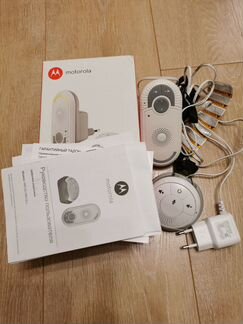 Радионяня Motorola MBP140