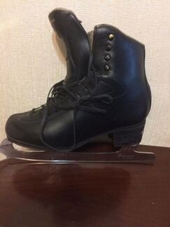 Коньки Jackson