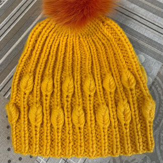 Шапочка ручной работы