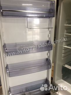 Холодильник встраиваемый