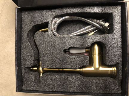 Смеситель для раковины высокий Boheme