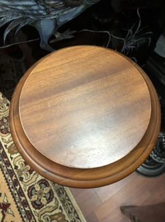 Колонна старинная Бельгия