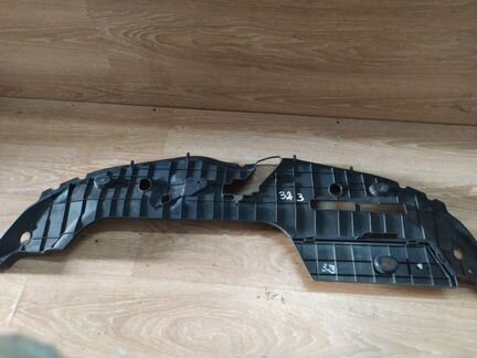 Накладка радиатора передняя Toyota Verso