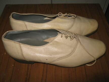 Винтажная женская обувь из 60-70