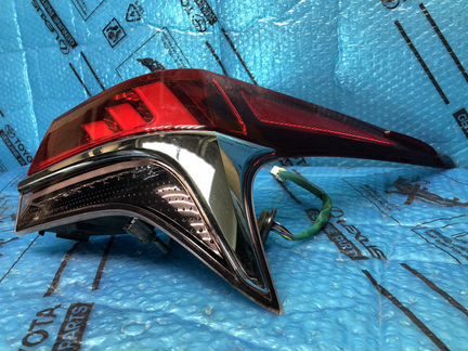 Lexus LS500 правый фонарь в крыло с 17 года оригин