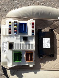 Блоки предохранителей.эбу. проводка. Вольво S80 2