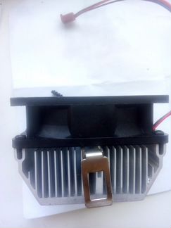 Боксовый кулер от deepcool