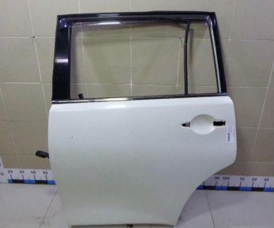 Дверь задняя левая Infiniti QX56/QX80 (Z62)