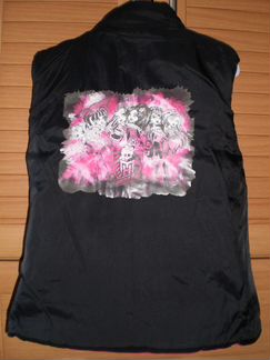 Двухсторонняя безрукавка Monster High на 6-7 лет